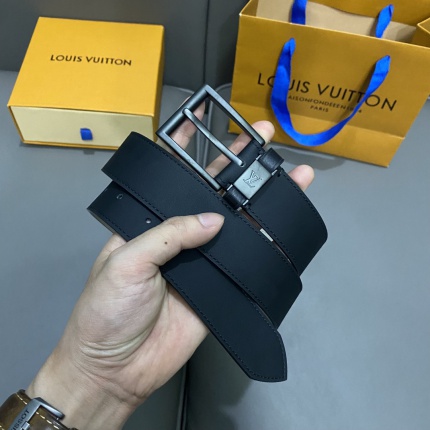 Louis Vuitton AAA Belts in 182649