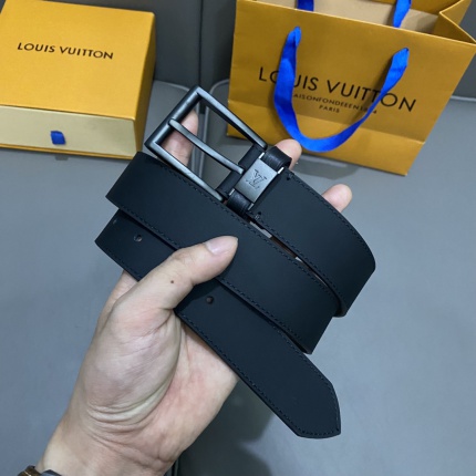 Louis Vuitton AAA Belts in 182652