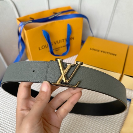 Louis Vuitton AAA Belts in 182661