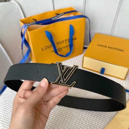 Louis Vuitton AAA Belts in 182663