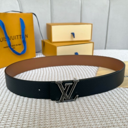 Louis Vuitton AAA Belts in 182664