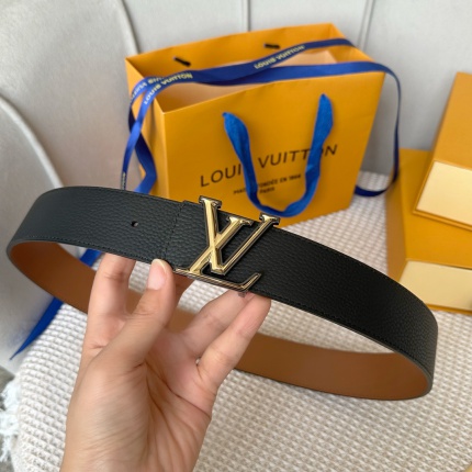 Louis Vuitton AAA Belts in 182665