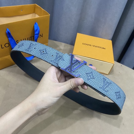 Louis Vuitton AAA Belts in 182668