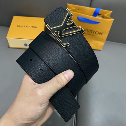 Louis Vuitton AAA Belts in 182688
