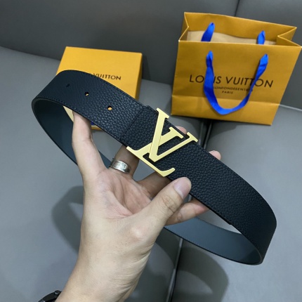 Louis Vuitton AAA Belts in 182709
