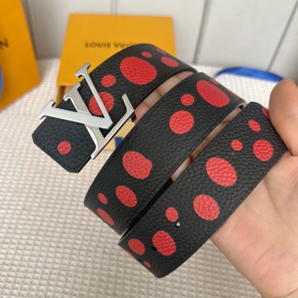 Louis Vuitton AAA Belts in 182716