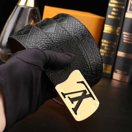 Louis Vuitton AAA Belts in 182723