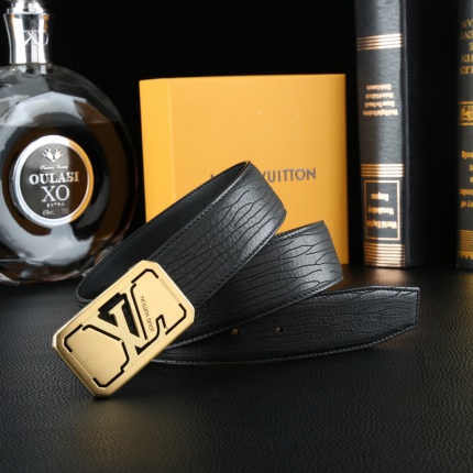 Louis Vuitton AAA Belts in 182725