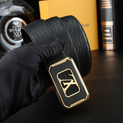 Louis Vuitton AAA Belts in 182726