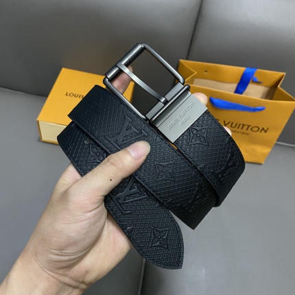 Louis Vuitton AAA Belts in 182732