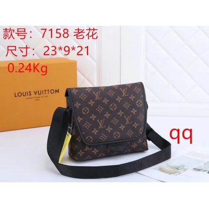 Louis Vuitton Cross Bags in 182787