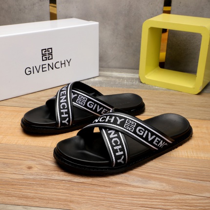 Givenchy Slippers For Men in 183916