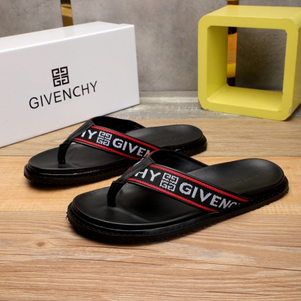 Givenchy Slippers For Men in 183917