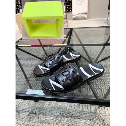 Valentino Slippers Men in 183926