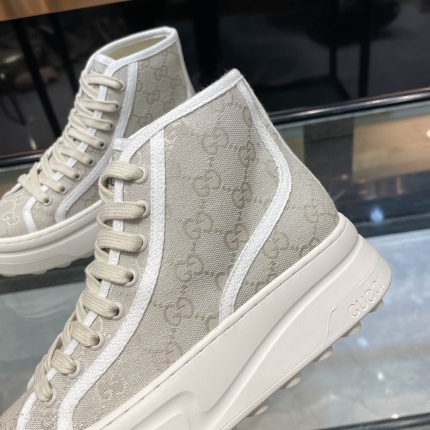 New Arrivals Gucci Sneakers For Women in 183993