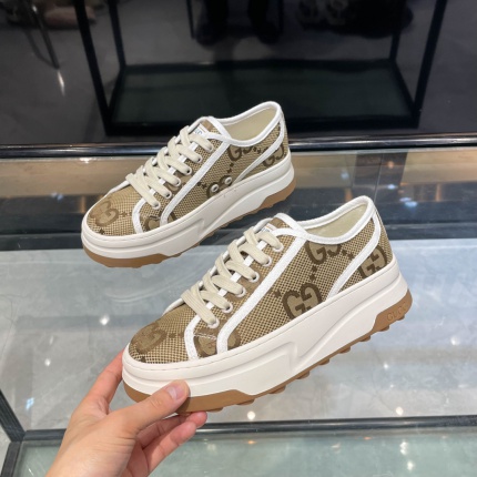 New Arrivals Gucci Sneakers For Women in 183994