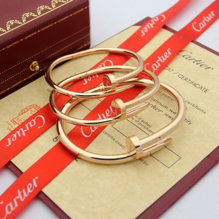 High quality Cartier Love Braclets  in 184039