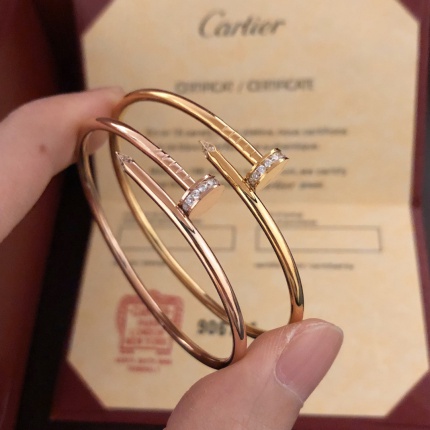 High quality Cartier Love Braclets  in 184041