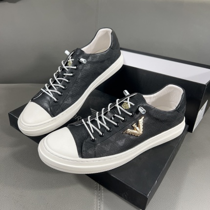 New Arrivals Armani Casual Shoes For Men in 184077