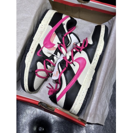 Nike Dunk Low Shoes for Women in 184088