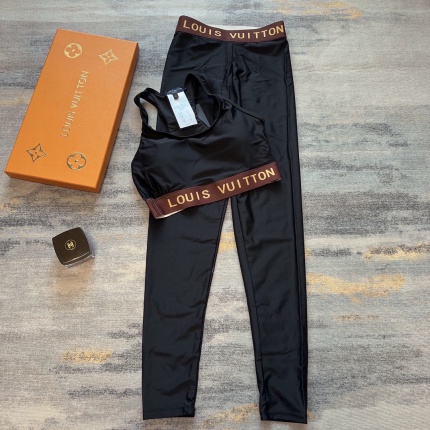 New Arrivals High quality Louis Vuitton Yoga Suits in 184225