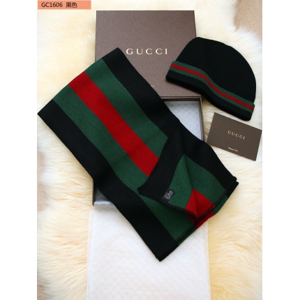 High quality Gucci Scarf and Hat A Set  in 184239
