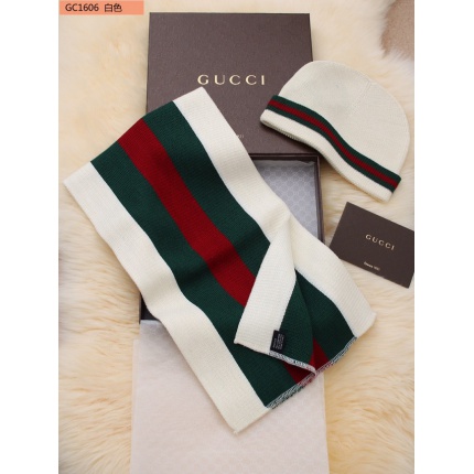 High quality Gucci Scarf and Hat A Set  in 184241