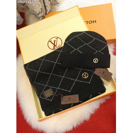 High quality Gucci Scarf and Hat A Set  in 184244