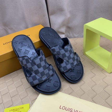 Louis Vuitton Slippers For Men in 184331