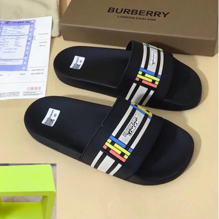 Burberry Slippers For Men in 184378