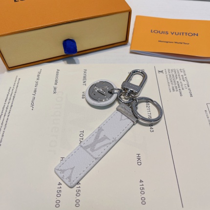 Louis Vuitton  Keychain in 184402