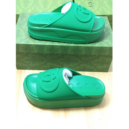 Gucci Slippers For Women in 184448