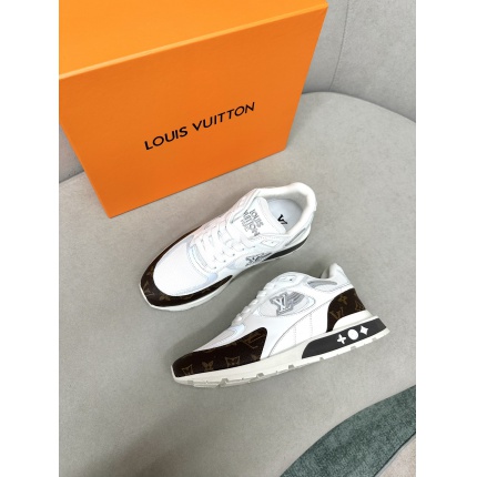 Top quality Louis Vuitton Trainer Sneakers in 184575
