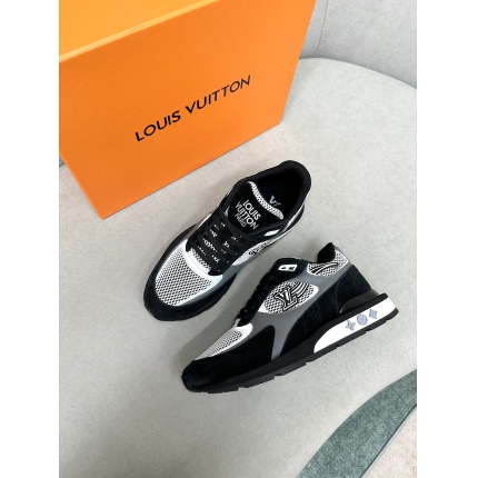Top quality Louis Vuitton Trainer Sneakers in 184583