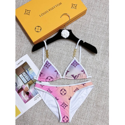 Louis Vuitton Bikini in 185275