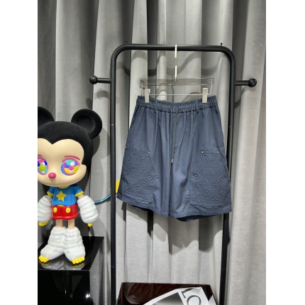 Louis Vuitton Short Pants For Men in 185284