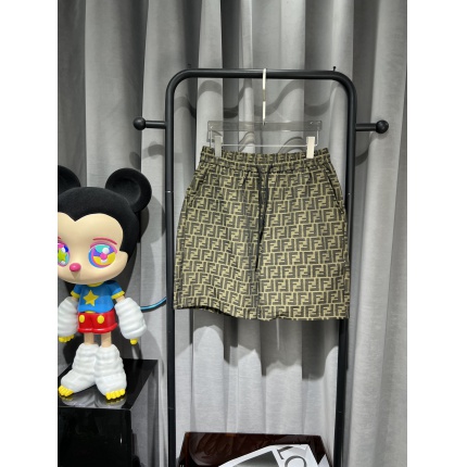 FENDI Short Pants For Men in 185315