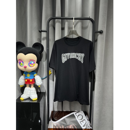 Givenchy T-Shirts for Men in 185370