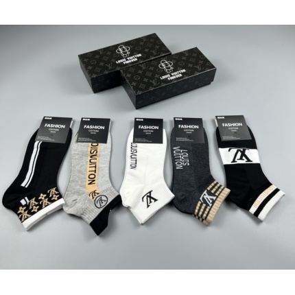 Louis Vuitton Socks in 185866