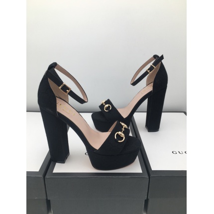 Gucci Sandals And Pumps For Women in 186109