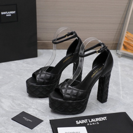 YSL Sandals For Women in 186122