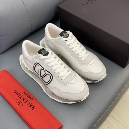 Valentino Sneakers For Men in 186268