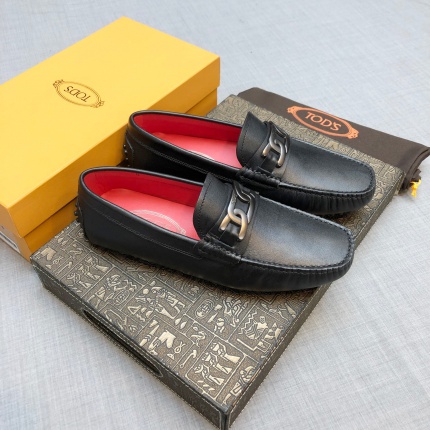 Tods Leather Loafers For Men in 186354