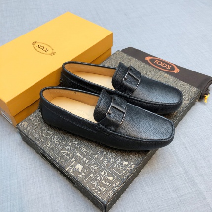 Tods Leather Loafers For Men in 186372