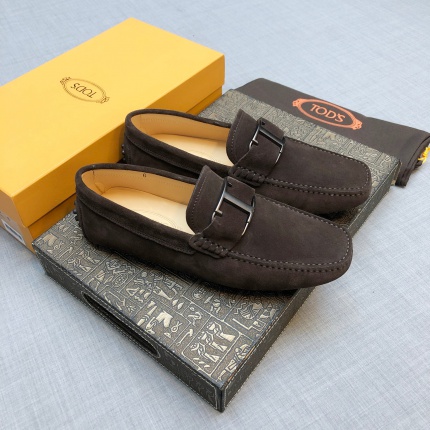Tods Leather Loafers For Men in 186376