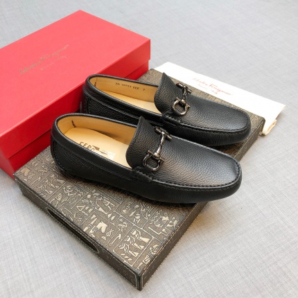 Ferragamo Loafers and Drivers For Men in 186387