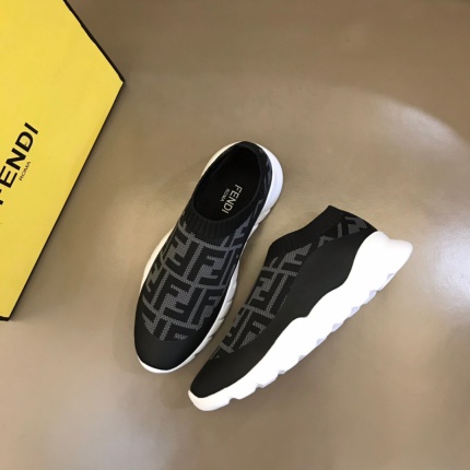 Fendi Sneakers For Men in 186425