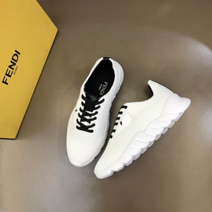 Fendi Sneakers For Men in 186428