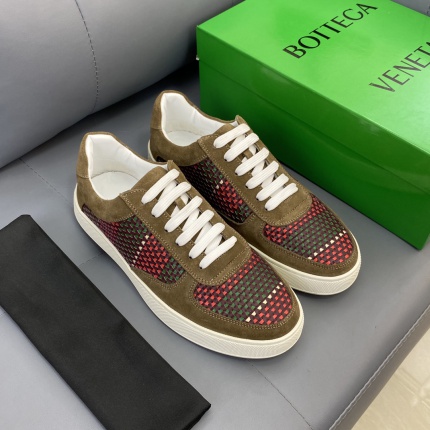 Bottega Veneta Sneakers For Men in 186484