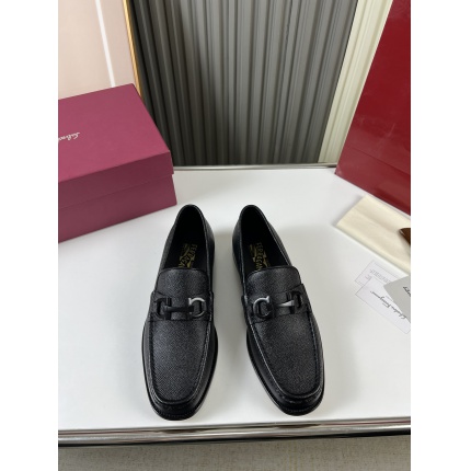Ferragamo Dress Shoes For Men in 186610